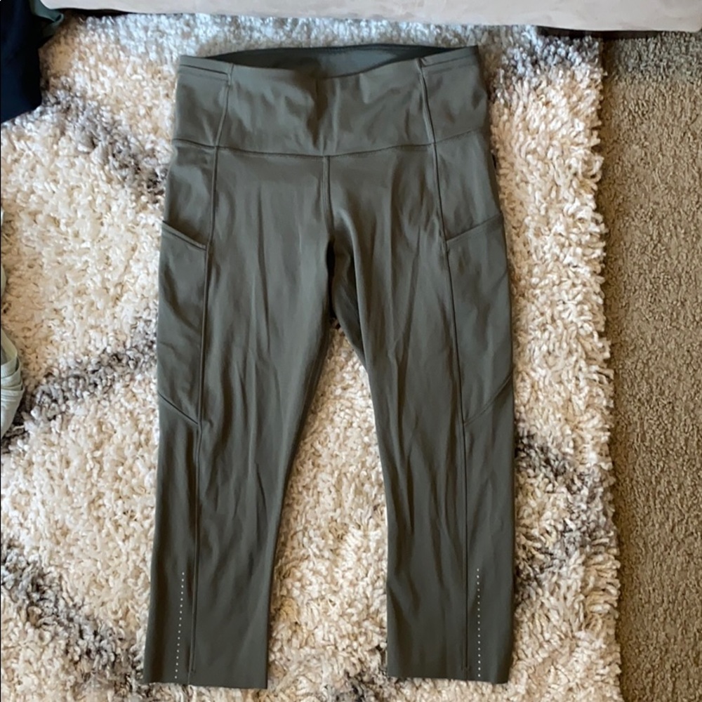 NWOT Lululemon Fast and Free Crop Olive Green 8